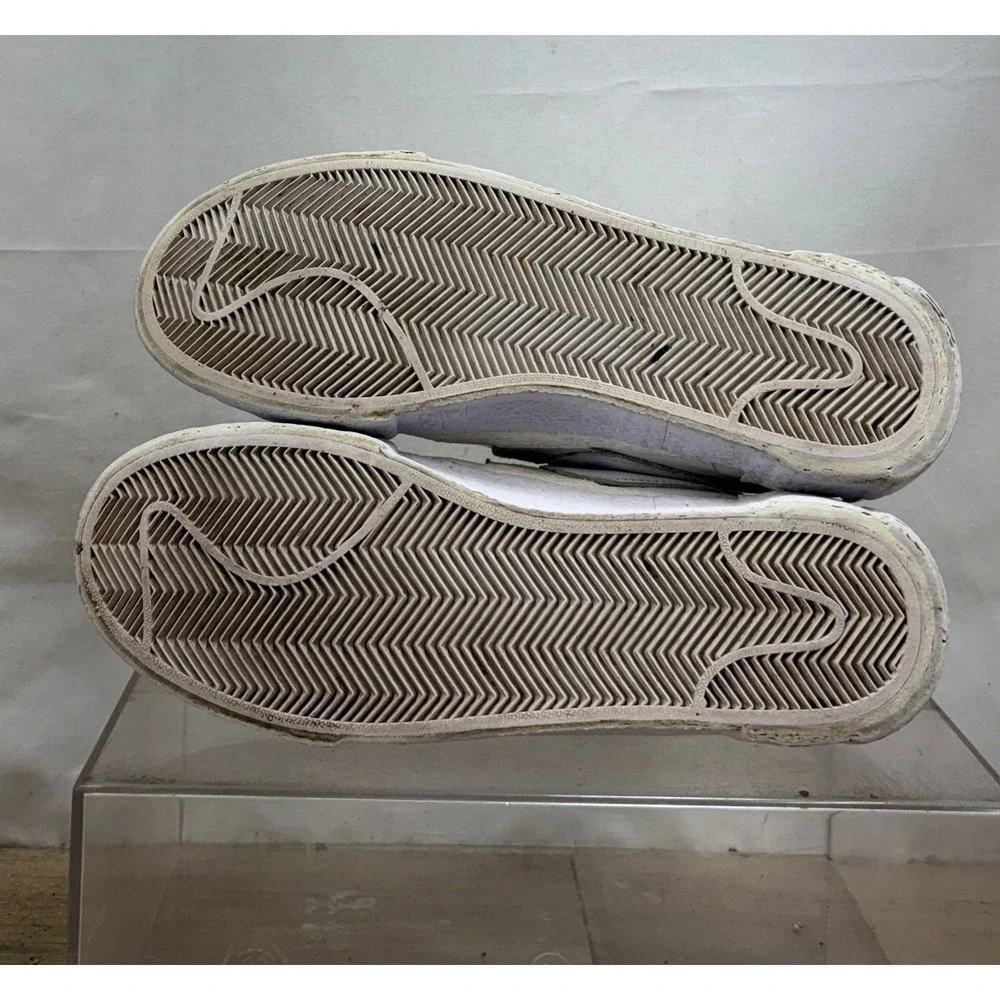 Nike Blazer Low Sacai White Medium Grey Classic Casual‎ Sneakers